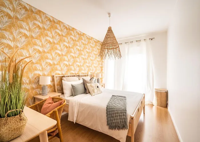 Apartment Akicity Entrecampos Elderberry Lisbon