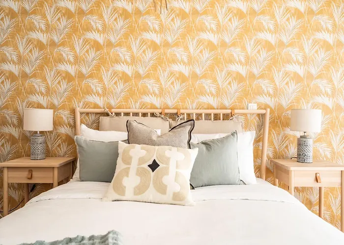 Akicity Entrecampos Elderberry リスボン